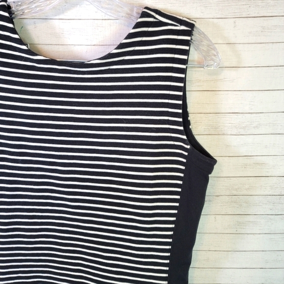 Athleta Mala Dress Black White Stripe Sleeveless Deep U Shape Back, Sz Medium - Picture 5 of 10